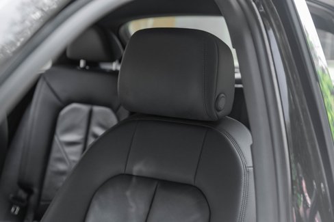 Used 2020 Audi Q3 2.0T Premium image 32