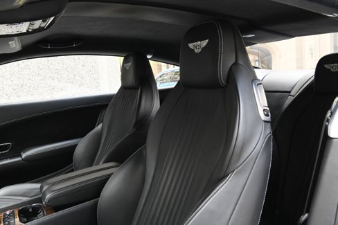 Used 2017 Bentley Continental GT image 9