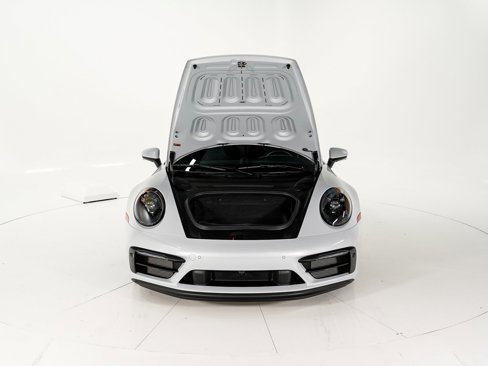 Used 2024 Porsche 911 Carrera GTS image 40