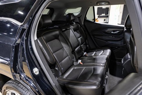Used 2021 GMC Terrain SLT image 30