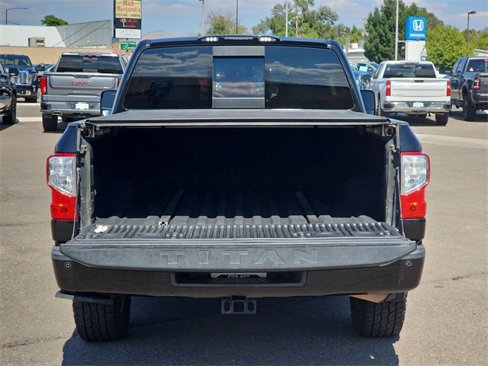 Used 2017 Nissan Titan SV image 25