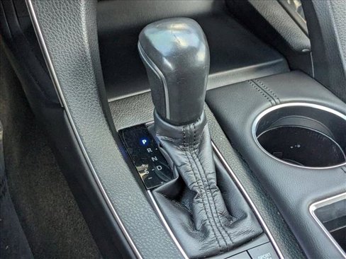 Used 2020 Toyota Avalon Touring image 14
