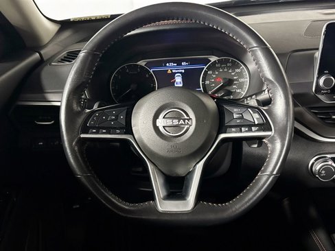 Used 2023 Nissan Altima 2.5 SR image 13