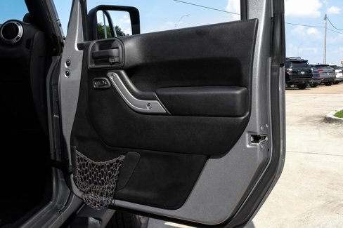 Used 2013 Jeep Wrangler Sahara w/ Dual Top Group image 34