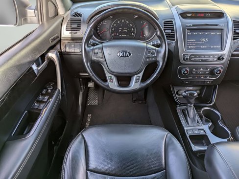 Used 2014 Kia Sorento SX w/ 3rd Row Package image 15