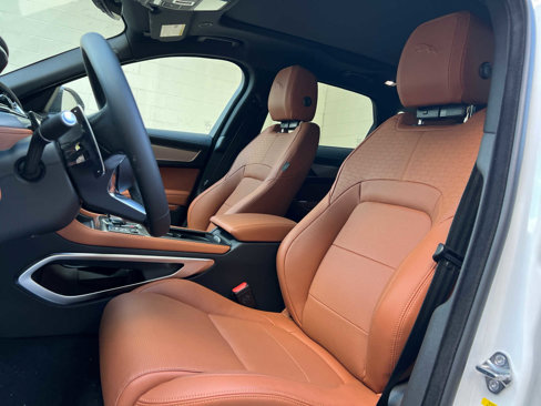 New 2025 Jaguar F-PACE R-Dynamic S image 13