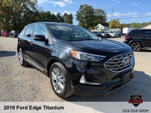 Used 2019 Ford Edge Titanium w/ Equipment Group 301A image 7