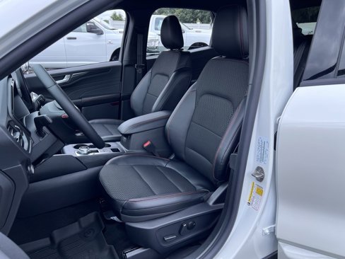 New 2024 Ford Escape ST-Line w/ Equipment Group 301A image 10