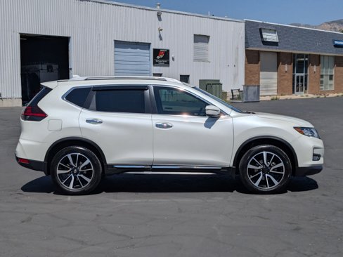 Used 2019 Nissan Rogue SL image 2