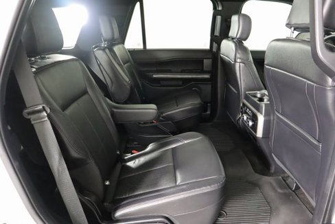 Used 2020 Ford Expedition XLT w/ Equipment Group 202A image 14