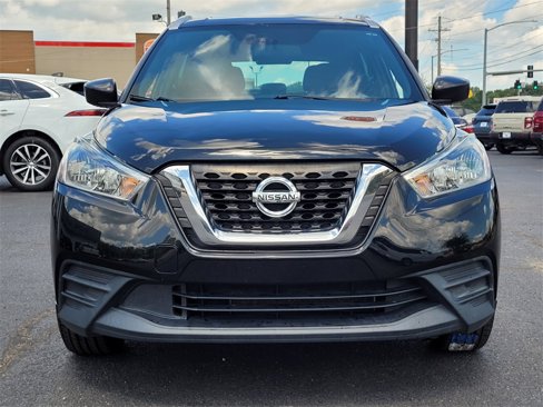 Used 2018 Nissan Kicks S image 9