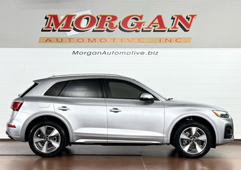 Used 2023 Audi Q5 2.0T Premium w/ Convenience Package image 2
