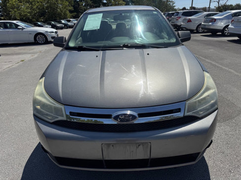 Used 2009 Ford Focus SE image 2
