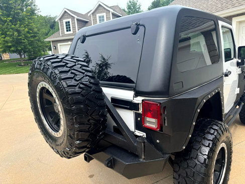 Used 2017 Jeep Wrangler Rubicon w/ Power Convenience Group image 34