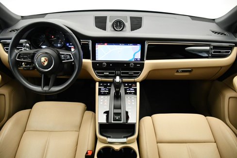 Used 2023 Porsche Macan Turbo image 24