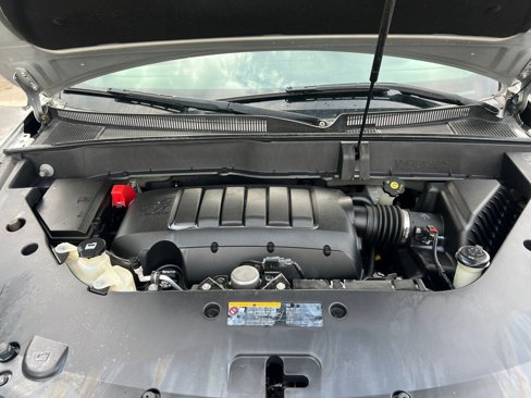 Used 2017 Chevrolet Traverse LT image 33