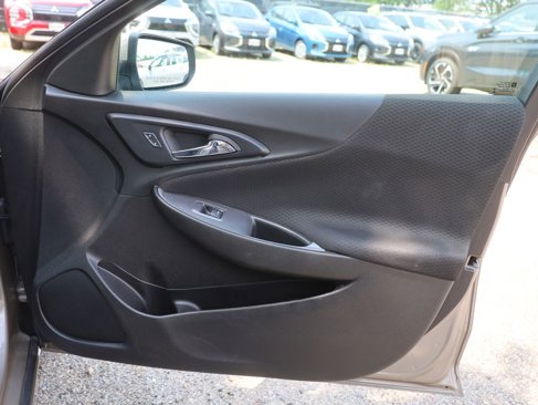 Used 2024 Chevrolet Malibu LT image 16