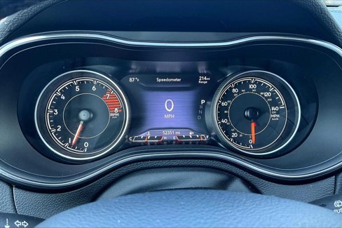 Used 2021 Jeep Cherokee Latitude Lux w/ Sun & Sound Group image 25