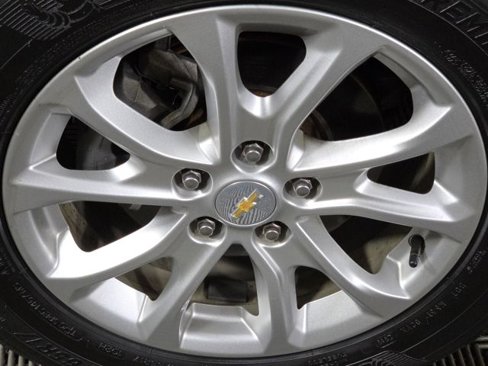 Used 2020 Chevrolet Equinox LT w/ Driver Convenience Package image 11