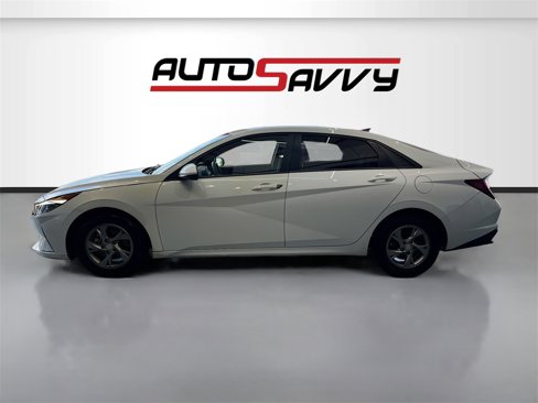 Used 2022 Hyundai Elantra SE image 4