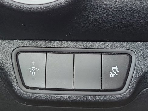 Used 2024 Kia Forte LXS image 13