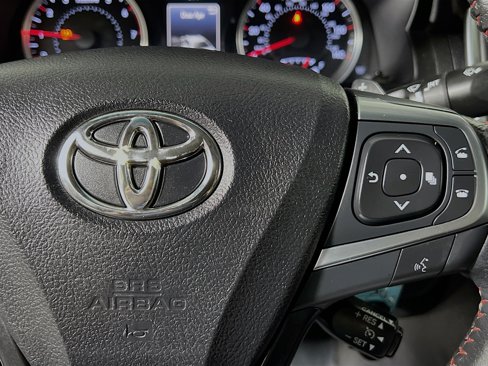 Used 2016 Toyota Camry SE image 20