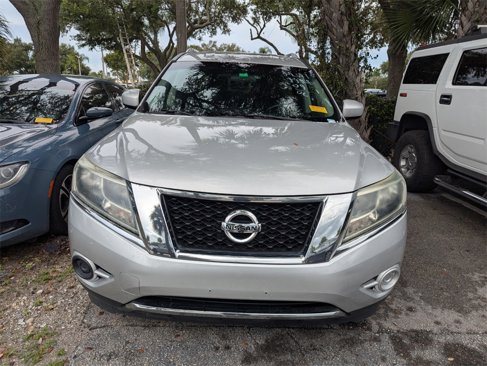 Used 2015 Nissan Pathfinder S image 2