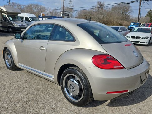 Used 2012 Volkswagen Beetle 2.5 image 20