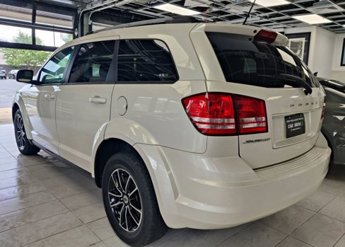 Used 2018 Dodge Journey SE w/ Blacktop Package image 8