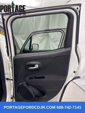 Used 2021 Jeep Renegade Latitude w/ Convenience Group image 36