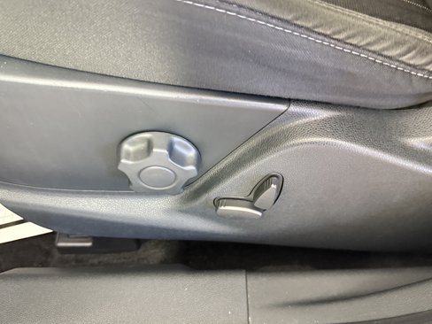 Certified 2018 Ford EcoSport SE image 17