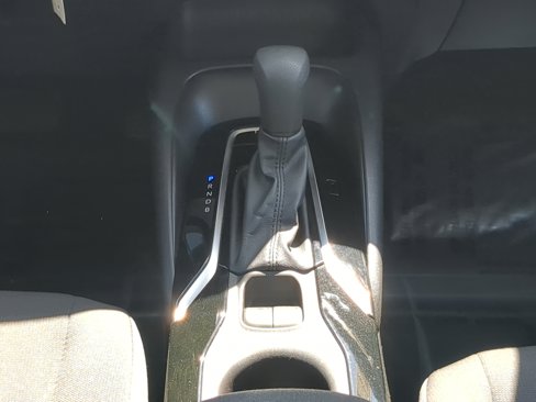 Used 2022 Toyota Corolla LE image 25