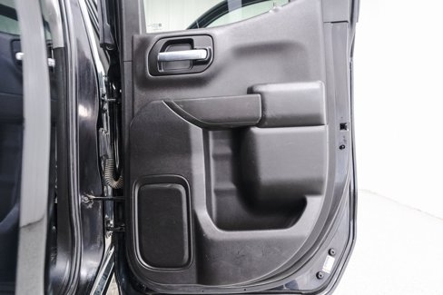 Used 2020 Chevrolet Silverado 1500 Custom w/ Custom Value Package image 32