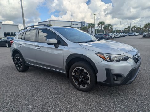 Used 2022 Subaru Crosstrek 2.0i Premium w/ Moonroof Package image 2