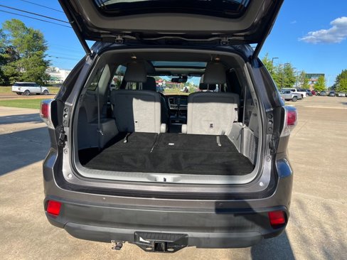 Used 2015 Toyota Highlander Limited image 19