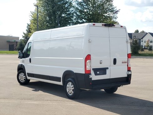 Used 2022 RAM ProMaster 2500 w/ Driver Convenience Group image 3