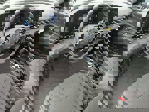 New 2025 Hyundai Elantra Sport image 2