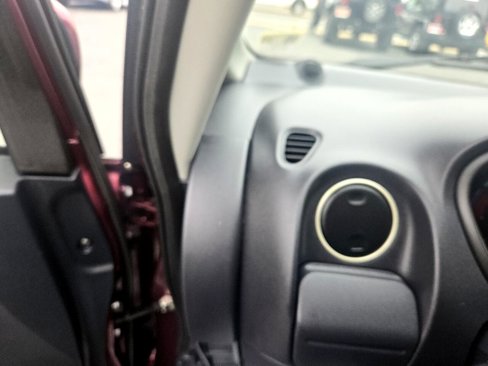 Used 2012 Mitsubishi i SE image 24
