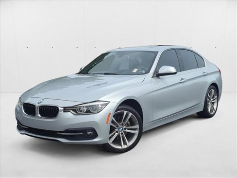 Used 2018 BMW 330i Sedan image 1