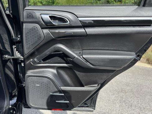 Used 2013 Porsche Cayenne Diesel image 15