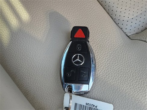 Used 2014 Mercedes-Benz E 350 4MATIC Sedan image 20