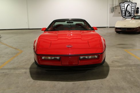 Used 1990 Chevrolet Corvette Coupe image 4