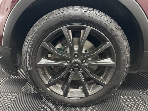 Used 2018 Ford Explorer XLT w/ Equipment Group 202A image 40