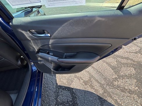 Used 2023 Nissan Altima 2.5 SR image 14