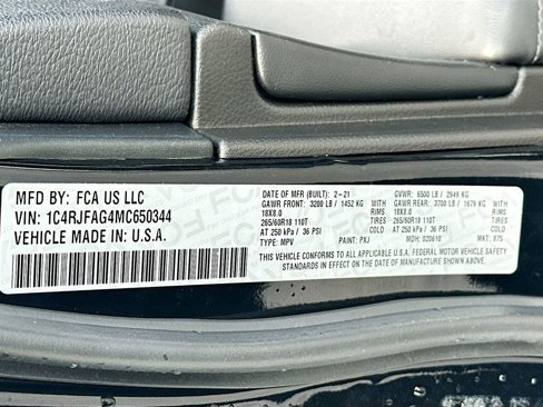 Used 2021 Jeep Grand Cherokee Laredo X image 37