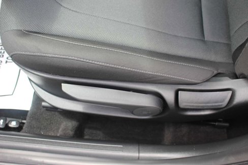 Used 2023 Hyundai Elantra SE image 18