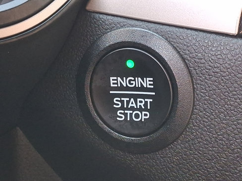 Used 2022 Ford Escape SE image 23