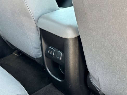 Used 2016 Chevrolet Colorado LT w/ LT Convenience Package image 18