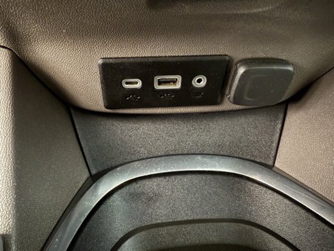 Used 2021 Chevrolet Malibu LT image 24