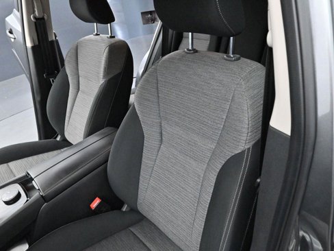 Used 2021 Nissan Rogue S image 13